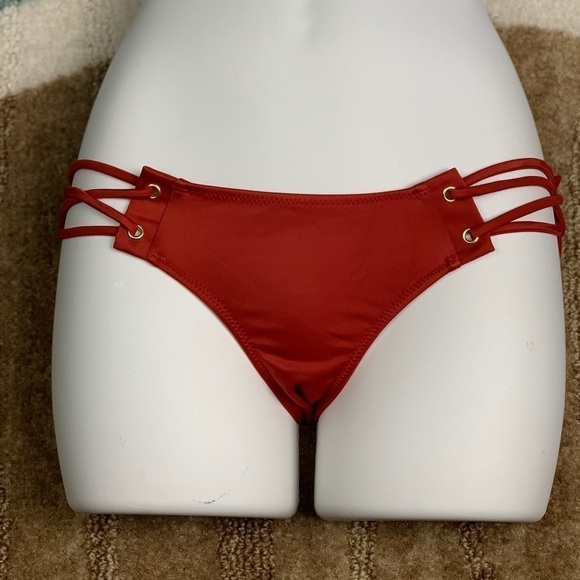 X-small Red bikini Bottom shade Shore - Picture 1 of 5